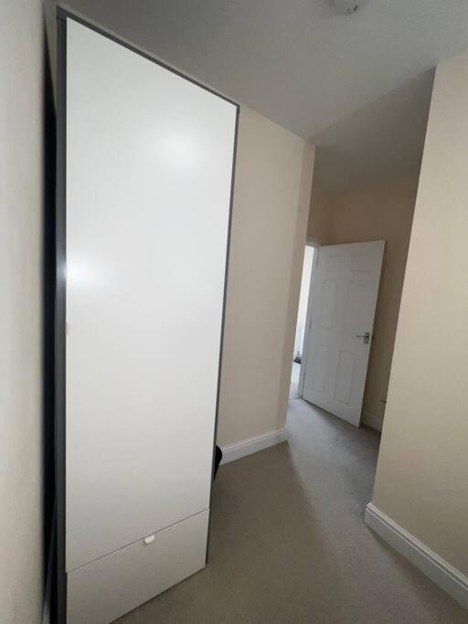 2 Bedroom Apartment With Balcony 옥스퍼드 외부 사진